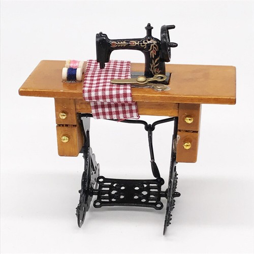 Dolls house furniture - 1/12,