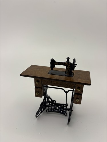 12th scale dolls house - 1:12th,
