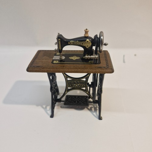 12th scale dolls house - 1:12th,
