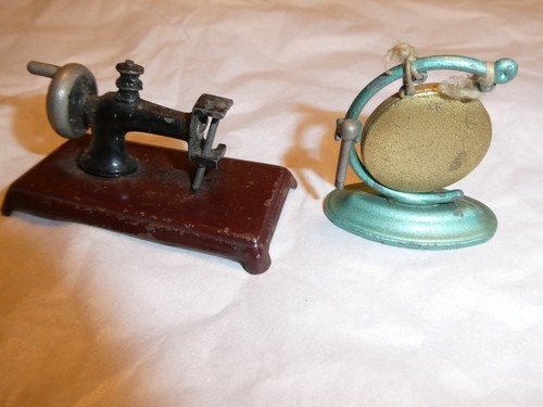 Vintage dolls house metal gong