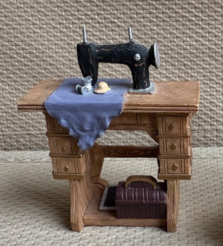 Dolls house miniatures - dolls,