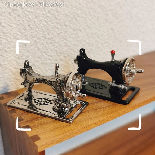 Dolls house miniatures - dolls,