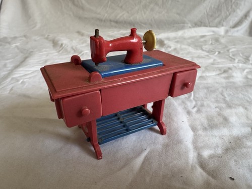 Vintage plastic dolls house - dolls,