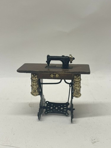 12th scale dolls house - scale,