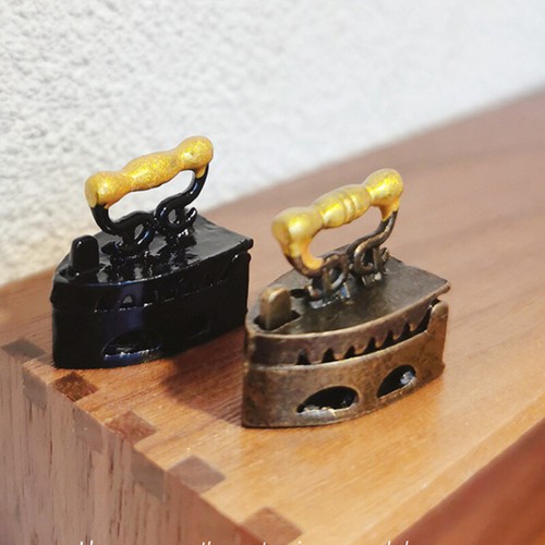 2pc dolls house miniatures - 2pc,