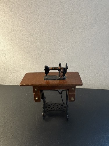 Dolls house miniature 12 - house,